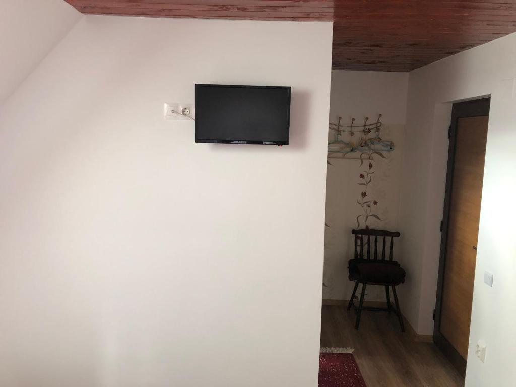 TV a/nebo společenská místnost v ubytování Tünde Vendégház