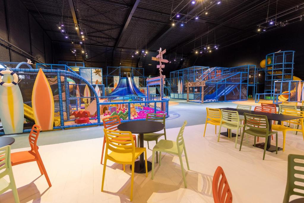 Beachhotel Zandvoort by Center Parcs - Resim 6