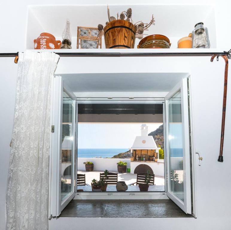 Fotografie z fotogalerie ubytování Komia Sea View Traditional v destinaci Komia