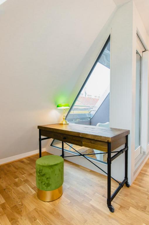 Grand Quarters City Residence - Resim 18