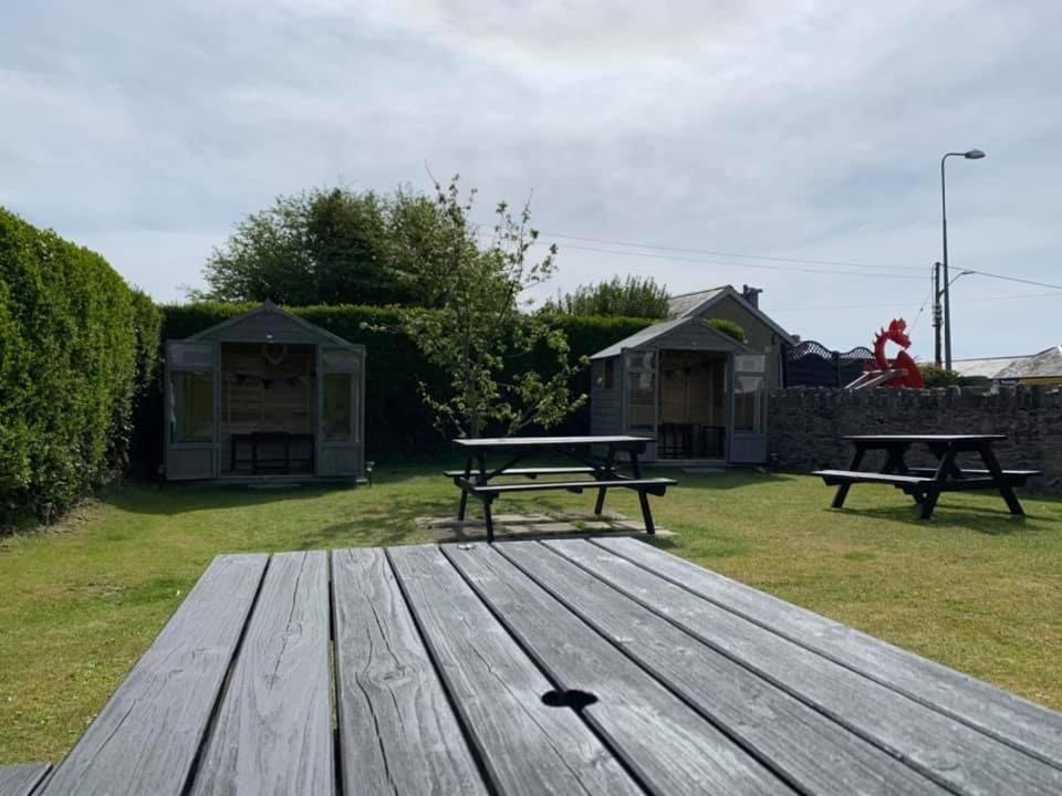 Фотография из галереи The Queens Hotel Harlech в городе Харлех