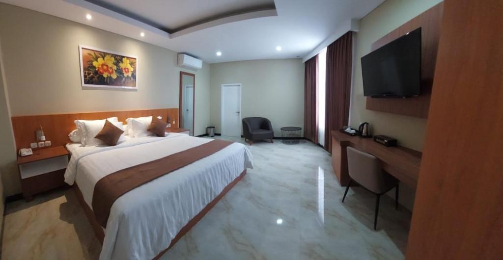 Grand Avira Hotel - Королевский люкс