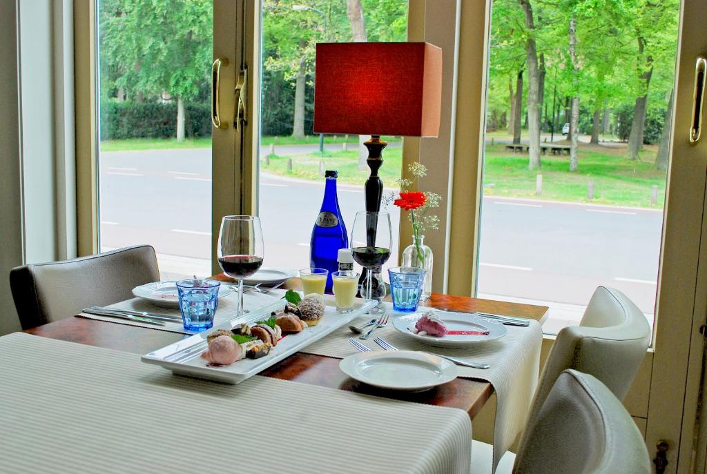 Nápoje v ubytování Fletcher Hotel Apeldoorn
