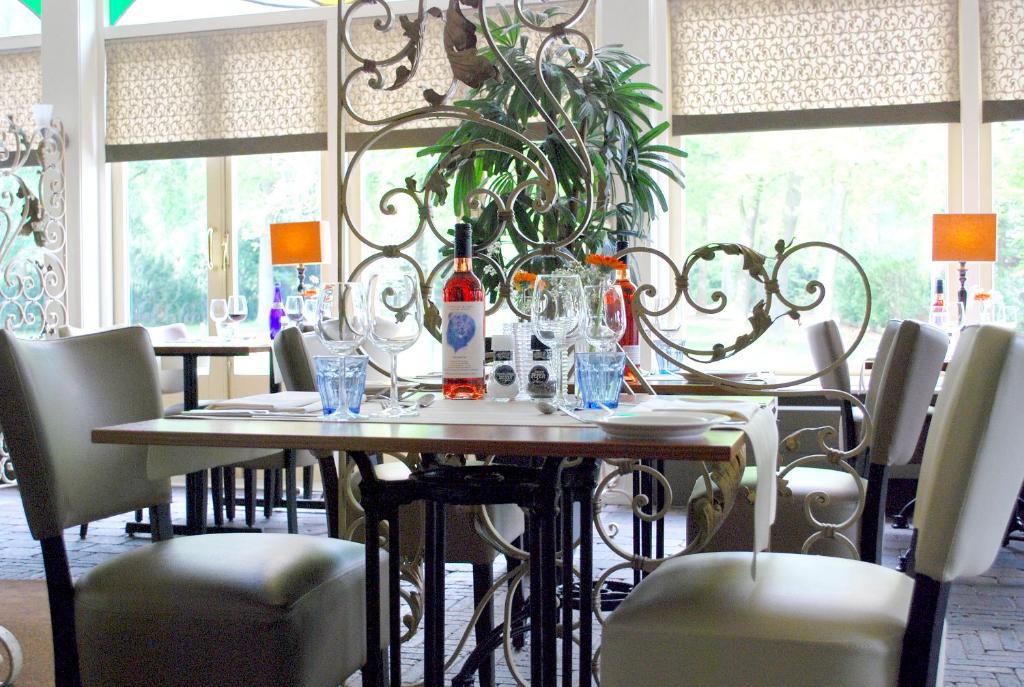 Restaurace v ubytování Fletcher Hotel Apeldoorn