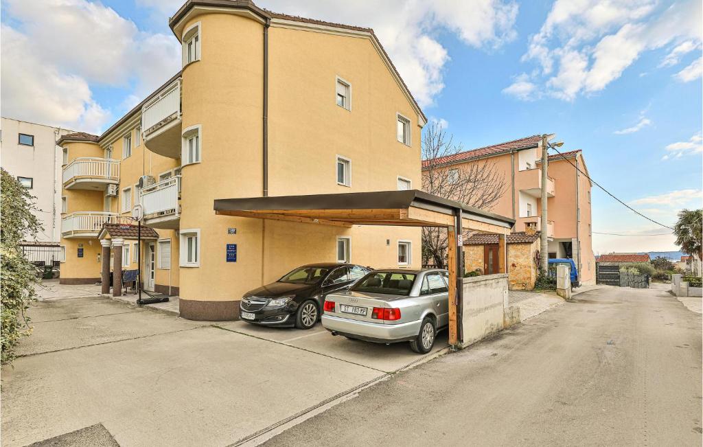Budova, v ktorej sa apartmán nachádza