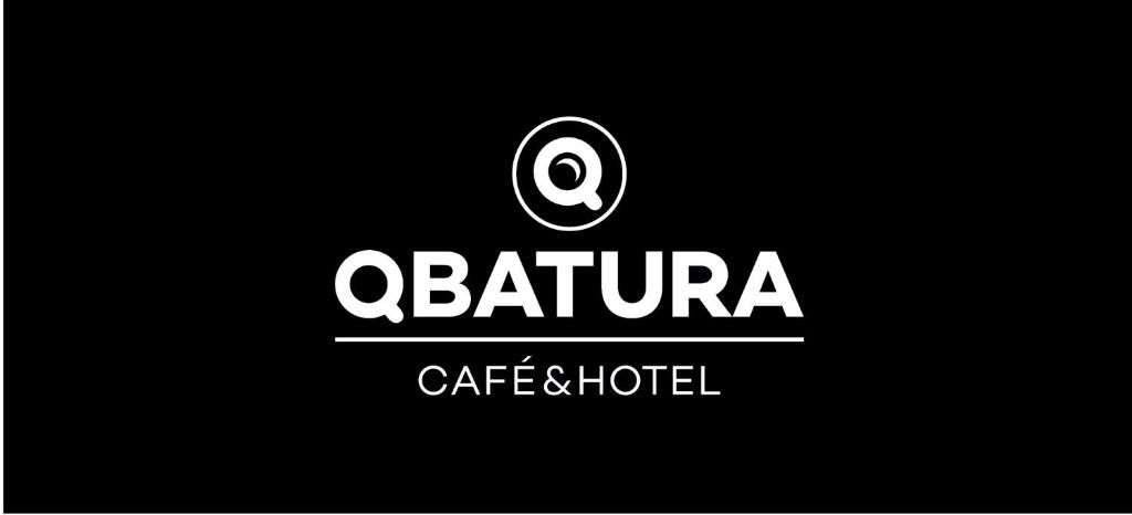 Certifikát, hodnocení, plakát nebo jiný dokument vystavený v ubytování Qbatura Cafe & Hotel