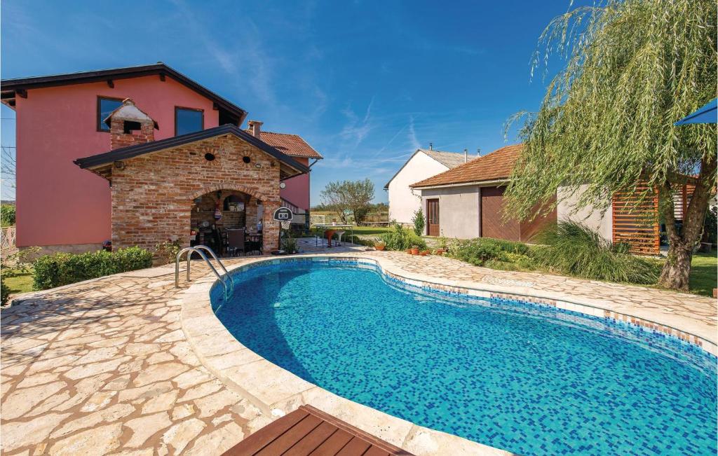 Bazén v ubytování Stunning Home In Ozalj With Wifi nebo v jeho okolí