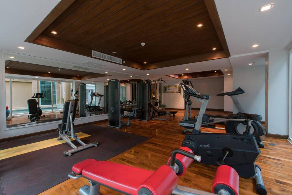 Fitness centrum a/nebo fitness zařízení v ubytování 638 Top Floor 2 Brs2baths 1km Walking To Beach
