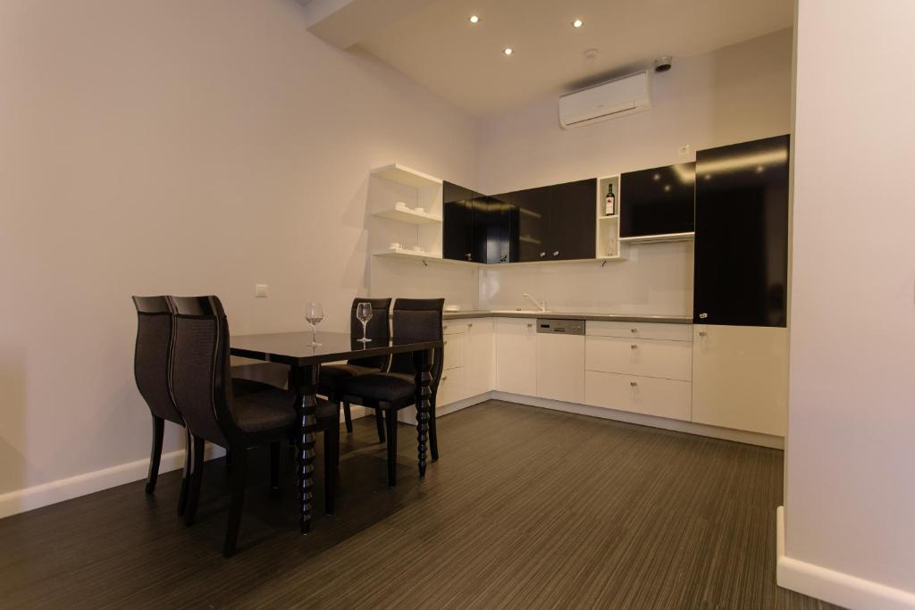 Kuchyň nebo kuchyňský kout v ubytování Hotel Ankavi
