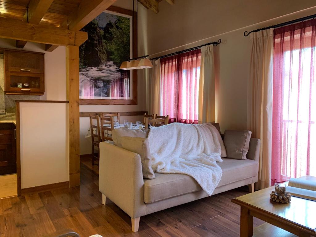 Posedenie v ubytovaní 2 Bedroom Duplex Apartment In La Molina