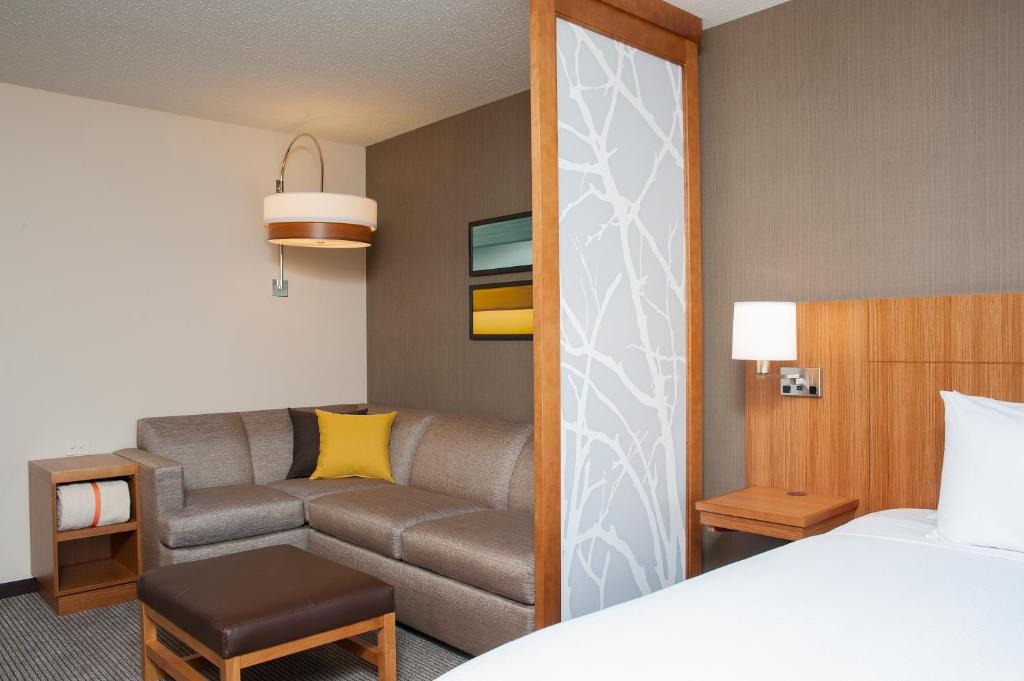 Hyatt Place Champaign/Urbana - Room King Con Sofá Cama - Piso Alto