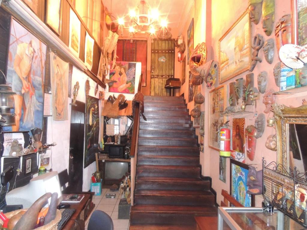 Hostal del Este Santa Fe - отзывы и видео