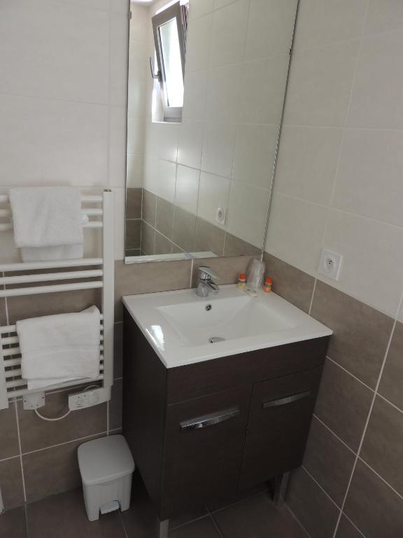 Adonis Aix en Provence - Habitación Doble Estándar