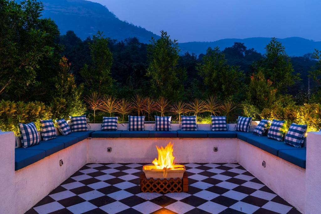 SaffronStays Turquoise Maison, Karjat - Hizvo