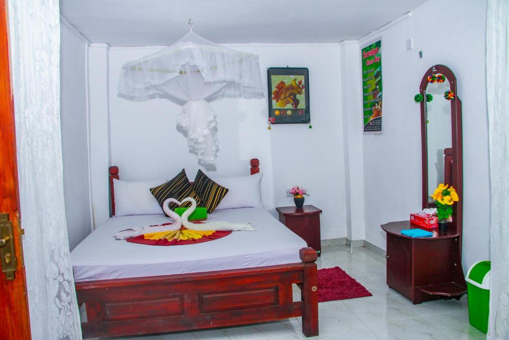 Sigiri Tarushan Home Stay - 11