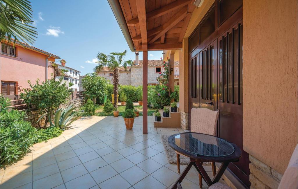 3 Bedroom Amazing Apartment In Rovinj