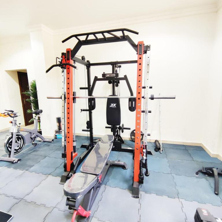 Fitness centrum a/nebo fitness zařízení v ubytování MY HOTEL Nizwa Residence Hotel Apartments نزوى ريزيدنس للشقق الفندقيه