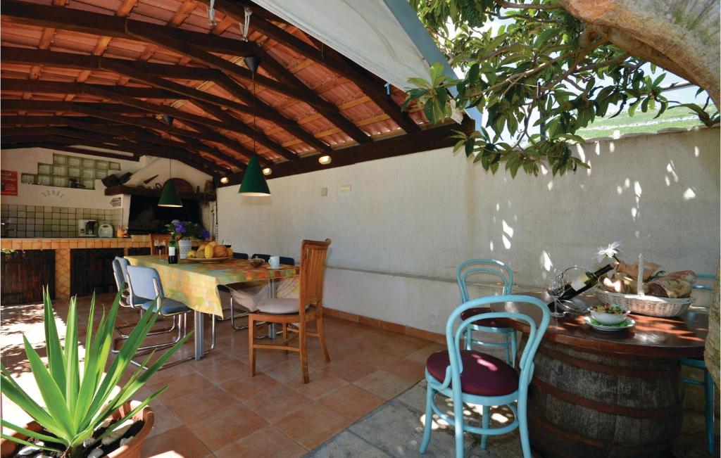 Fotografia z galérie ubytovania Cozy Home In Kastel Novi v destinácii Kaštela