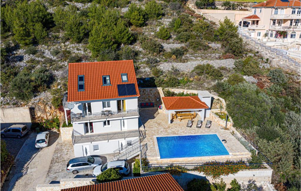 Bazén v ubytovaní Stunning Home In Seget Vranjica alebo v jeho blízkosti