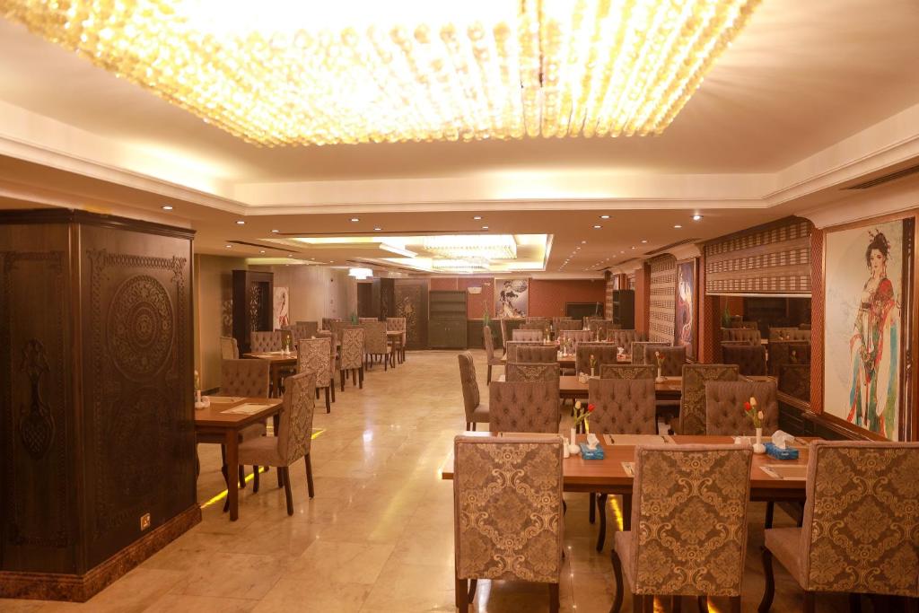 Restaurace v ubytování Strand Hotel Jordan