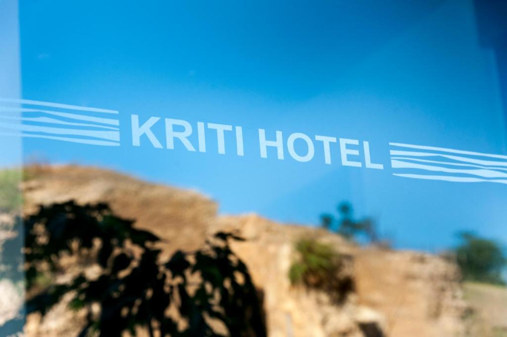 Certifikát, hodnocení, plakát nebo jiný dokument vystavený v ubytování Kriti Hotel