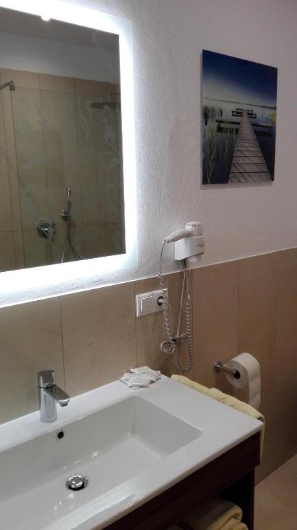 Koupelna v ubytování Garni Brunnenhof