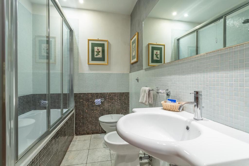 Koupelna v ubytování Hotel Medici