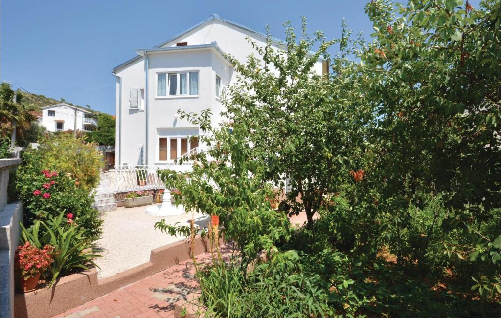 Zahrada ubytování Apartment Marina With Sea View 03