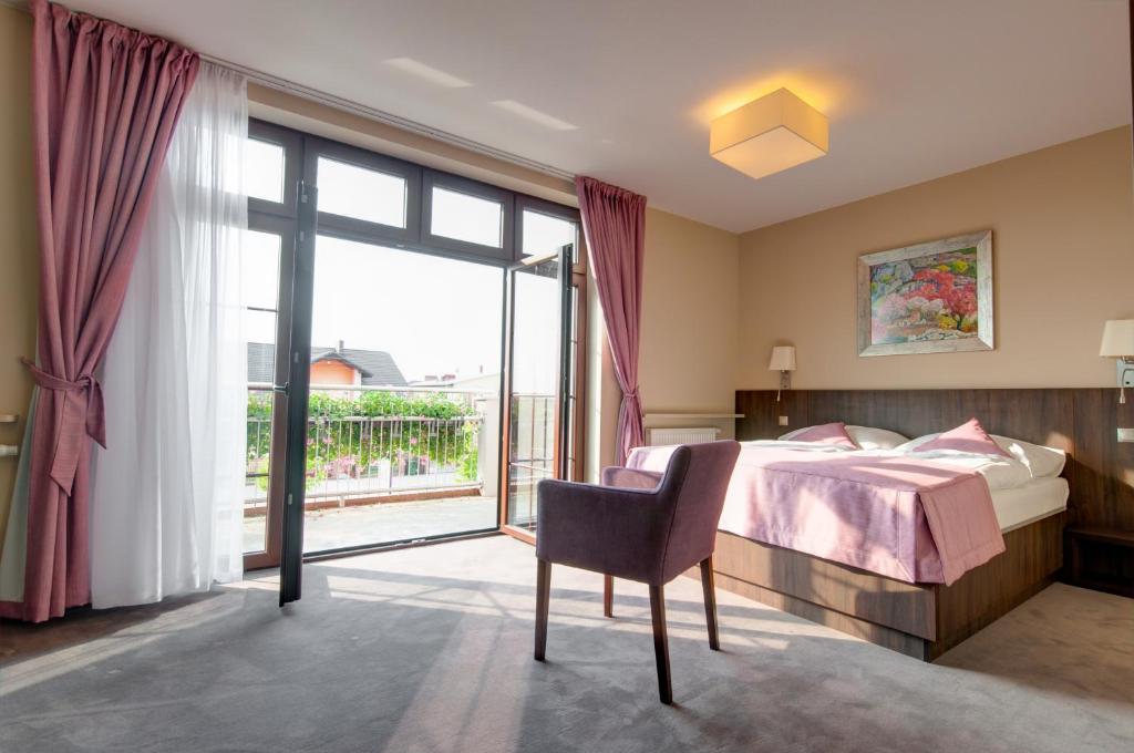 Hotel Figa - Double Room With Balcony