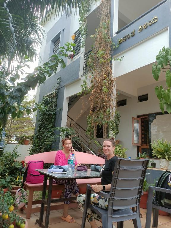 Balkón nebo terasa v ubytování Arjun Homestay