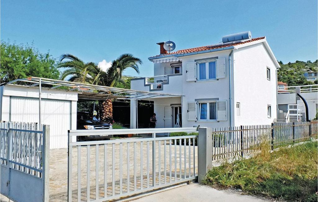 Budova, v ktorej sa apartmán nachádza
