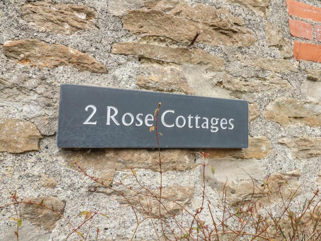 2 Rose Cottages