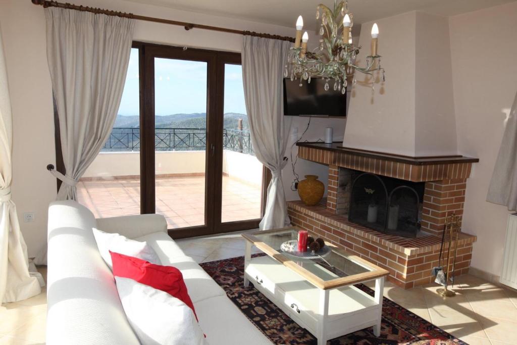 Gerania Villa - Two-Bedroom House