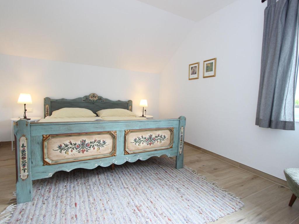 Posteľ alebo postele v izbe v ubytovaní Peaceful Apartment in Sankt Michael im Lungau