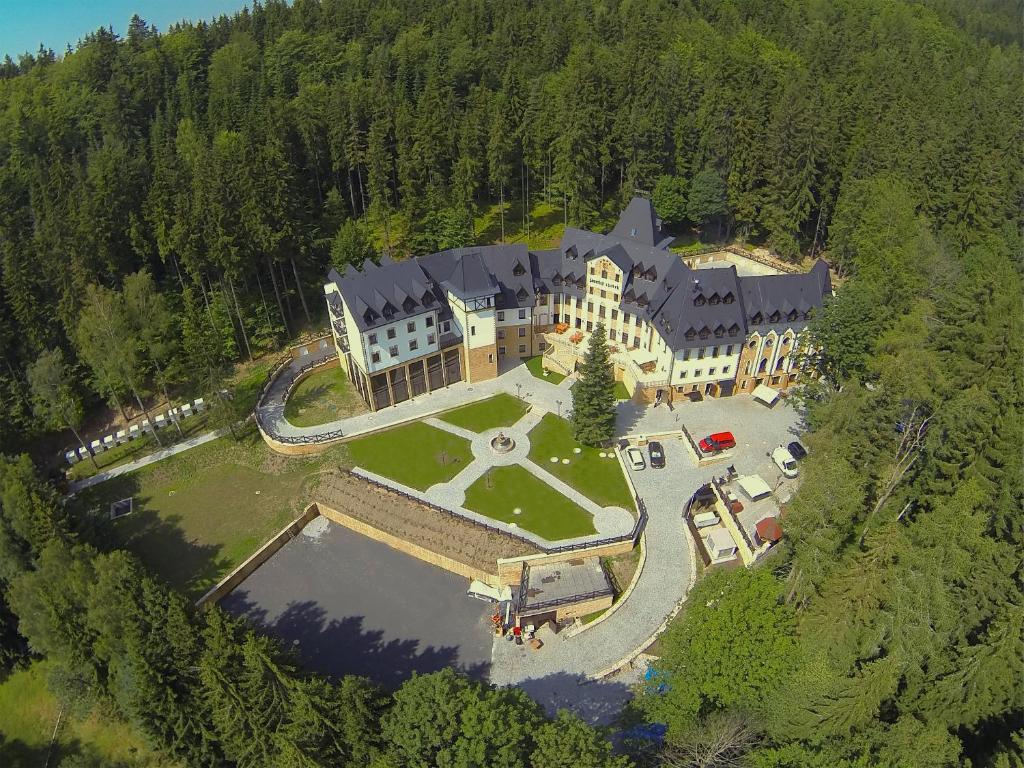 Zámek Lužec Spa & Wellness Resort - Resim 6