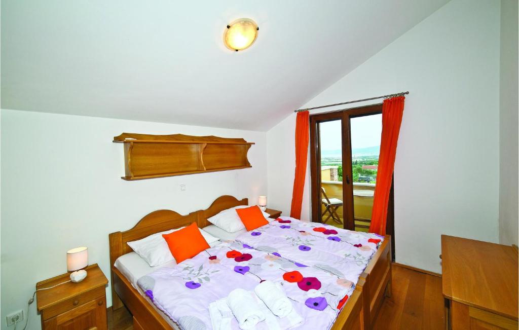 Posteľ alebo postele v izbe v ubytovaní Holiday Home Plano With A Fireplace 08