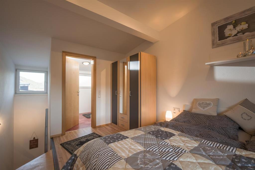 Appartement Raffael - シャワー付きワンルームアパート
