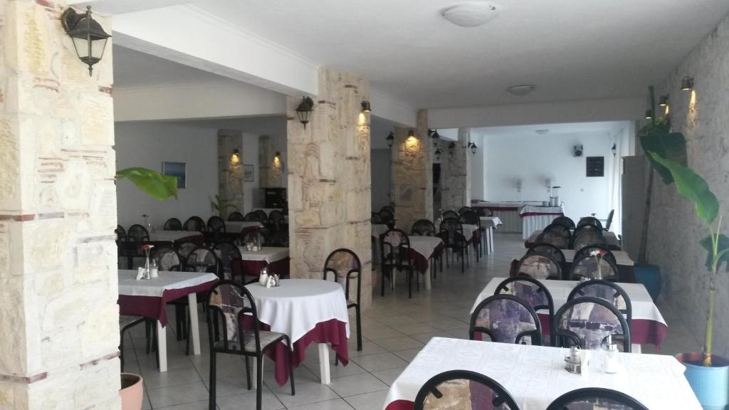 Restaurace v ubytování Hilltop