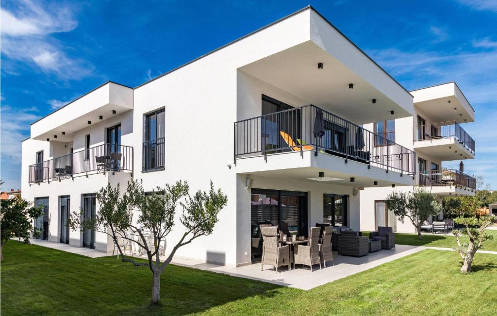 Budynek, w którym mieści się apartament