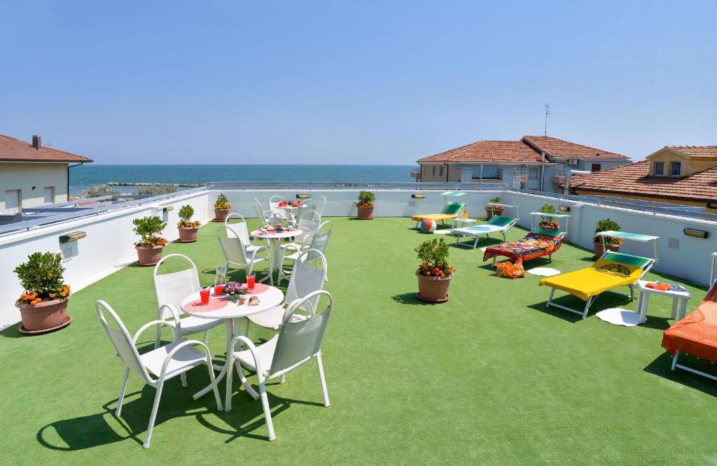 Nespecifikovaný výhled na moře nebo výhled na moře při pohledu z hotelu
