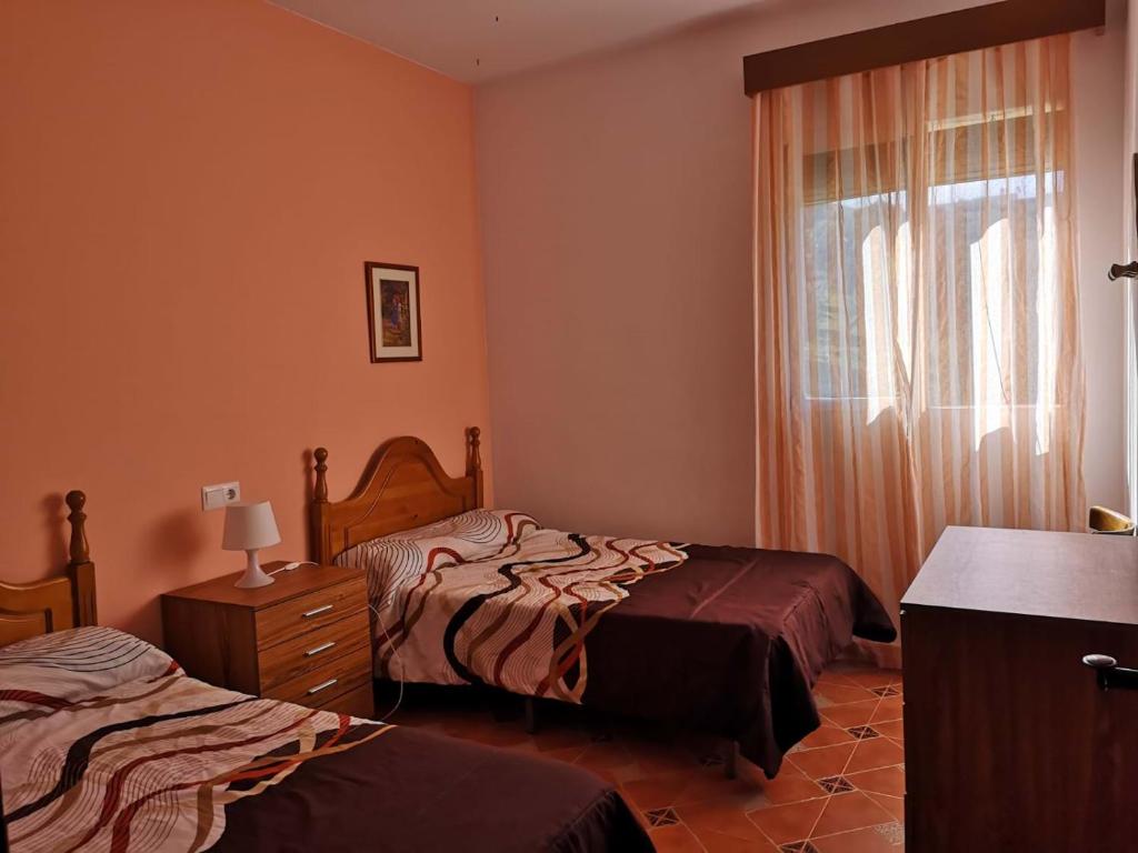 Booking.com: Casa rural la Parrilla , Olvera, España . ¡Reserva tu hotel  ahora!