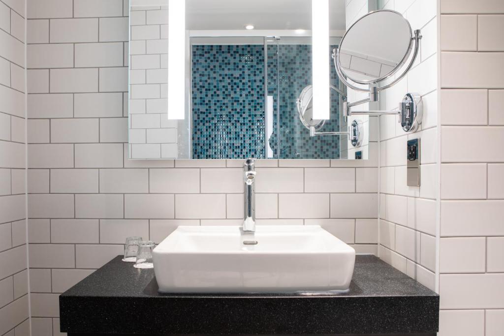 Holiday Inn Bolton Centre, an IHG Hotel - 