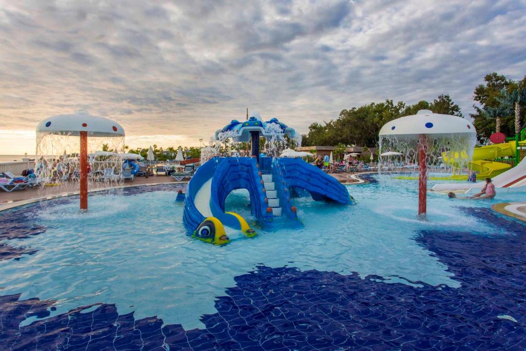 The swimming pool at or close to Eftalia Marin Resort