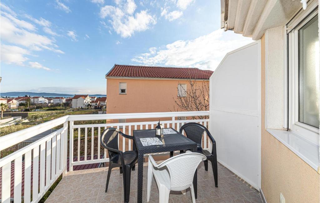 Balkón alebo terasa v ubytovaní Stunning Apartment In Kastel Luksic