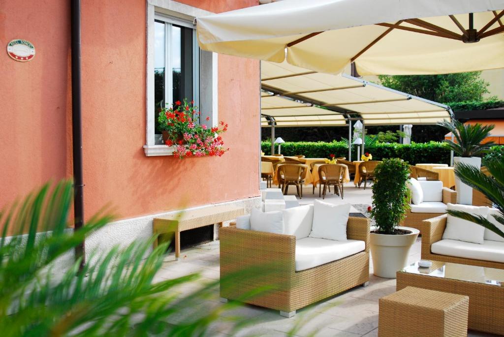 Posezení v ubytování Hotel Benacus
