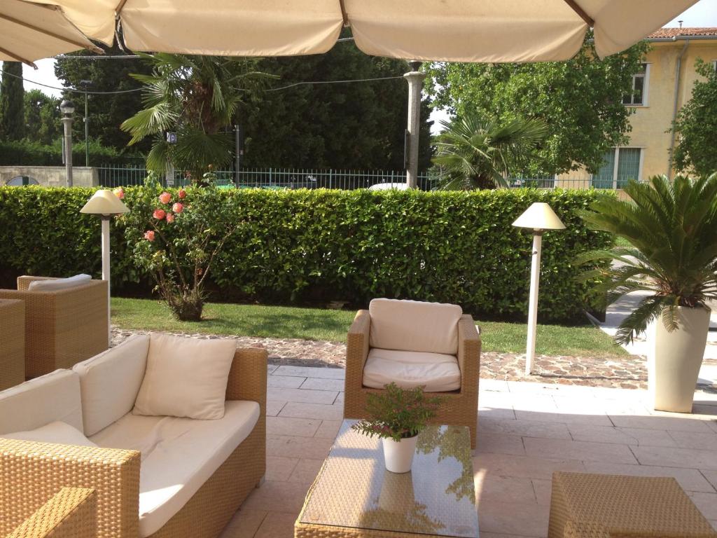 Posezení v ubytování Hotel Benacus