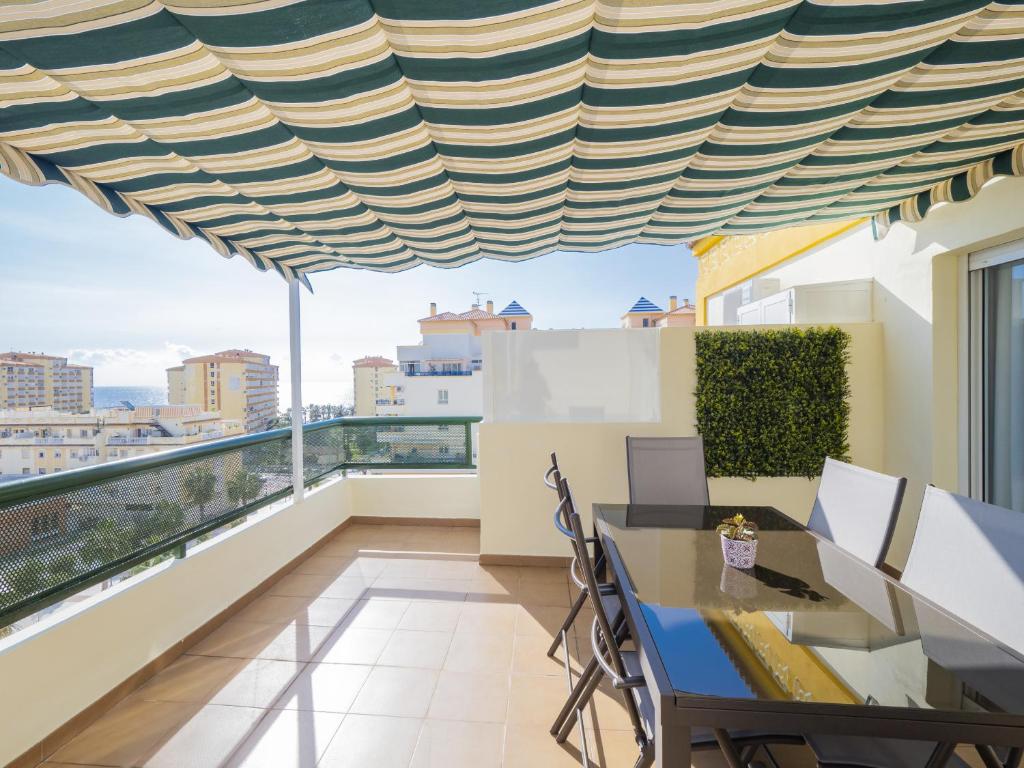 A balcony or terrace at Cubo's La Terraza del Mar