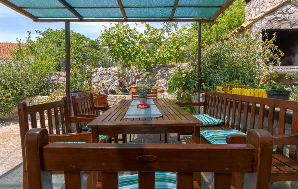 Vonkajšia záhrada v ubytovaní Holiday Home Zaglav 28