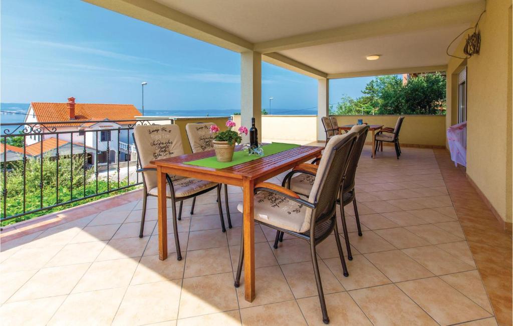 Nice Apartment In Novi Vinodolski