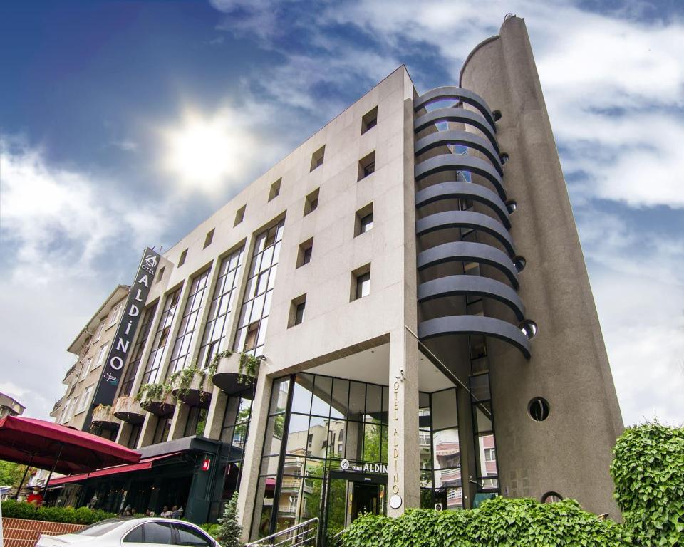 Budova, kde se hotel nachází